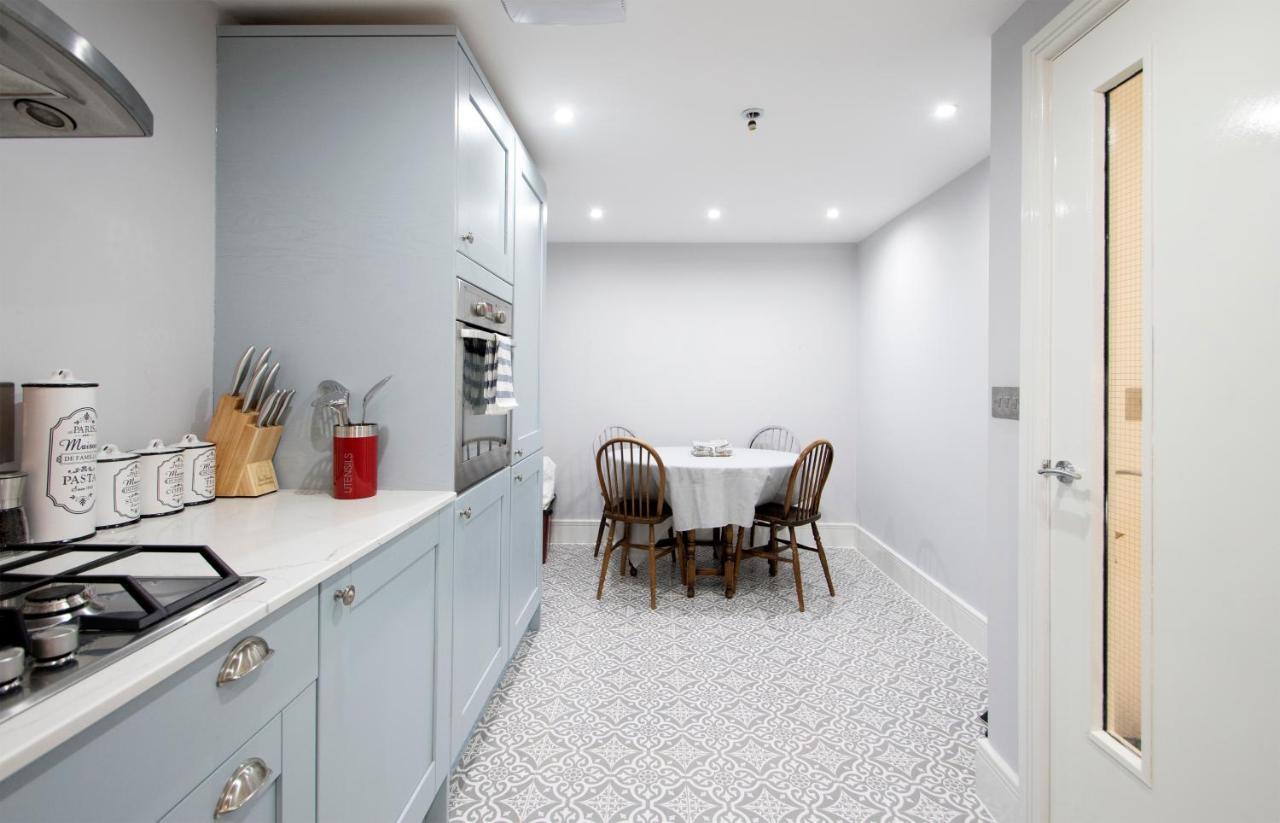 Modern Apartment In Leamington Spa City Centre Kültér fotó
