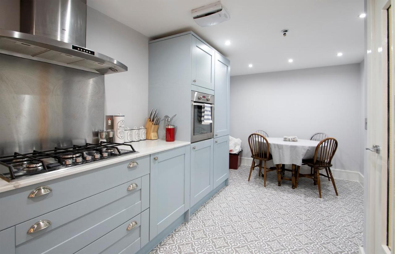 Modern Apartment In Leamington Spa City Centre Kültér fotó
